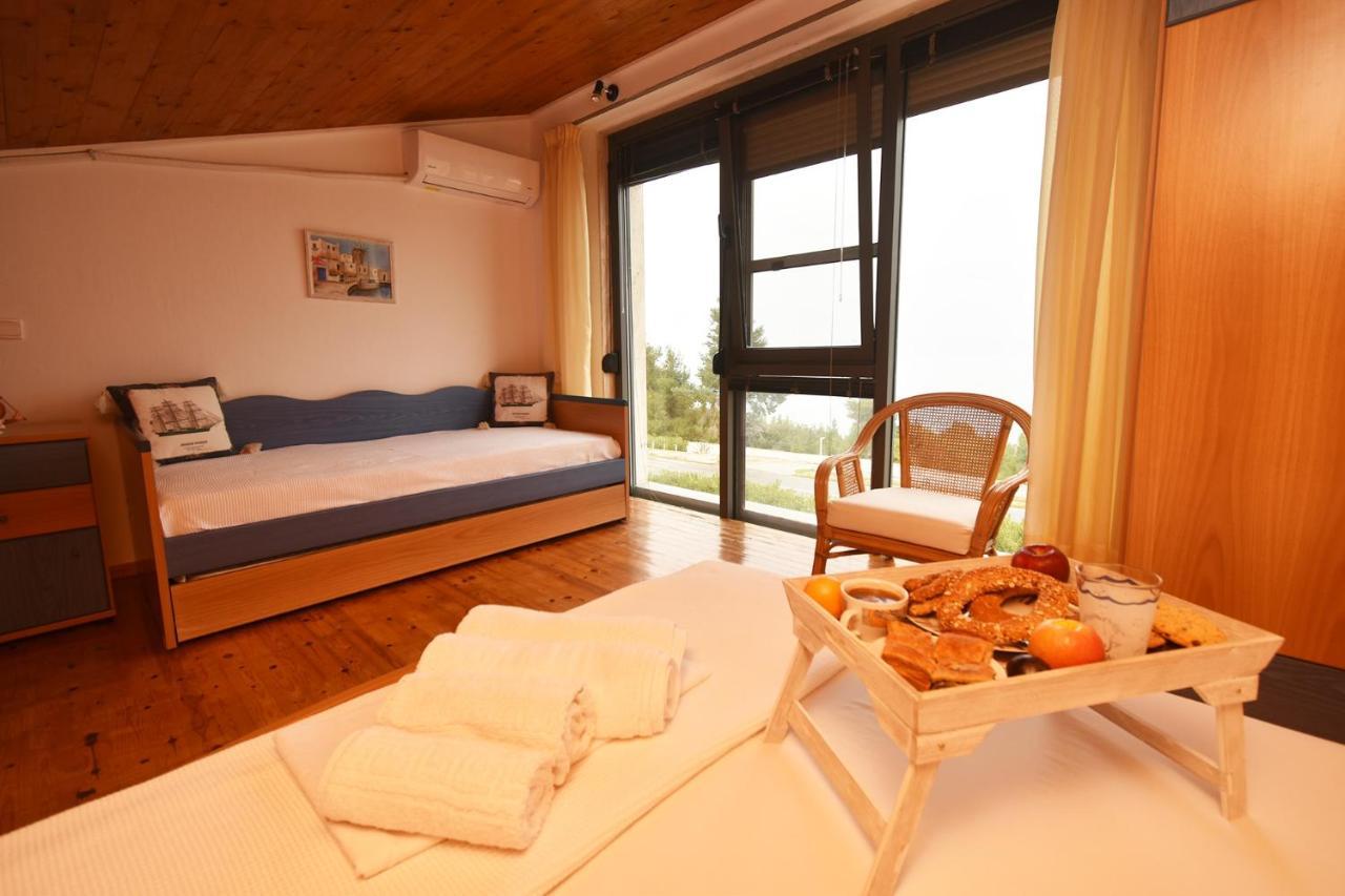 Olia Sea View Shared Pool Villa, Néa Fókaia Exterior foto