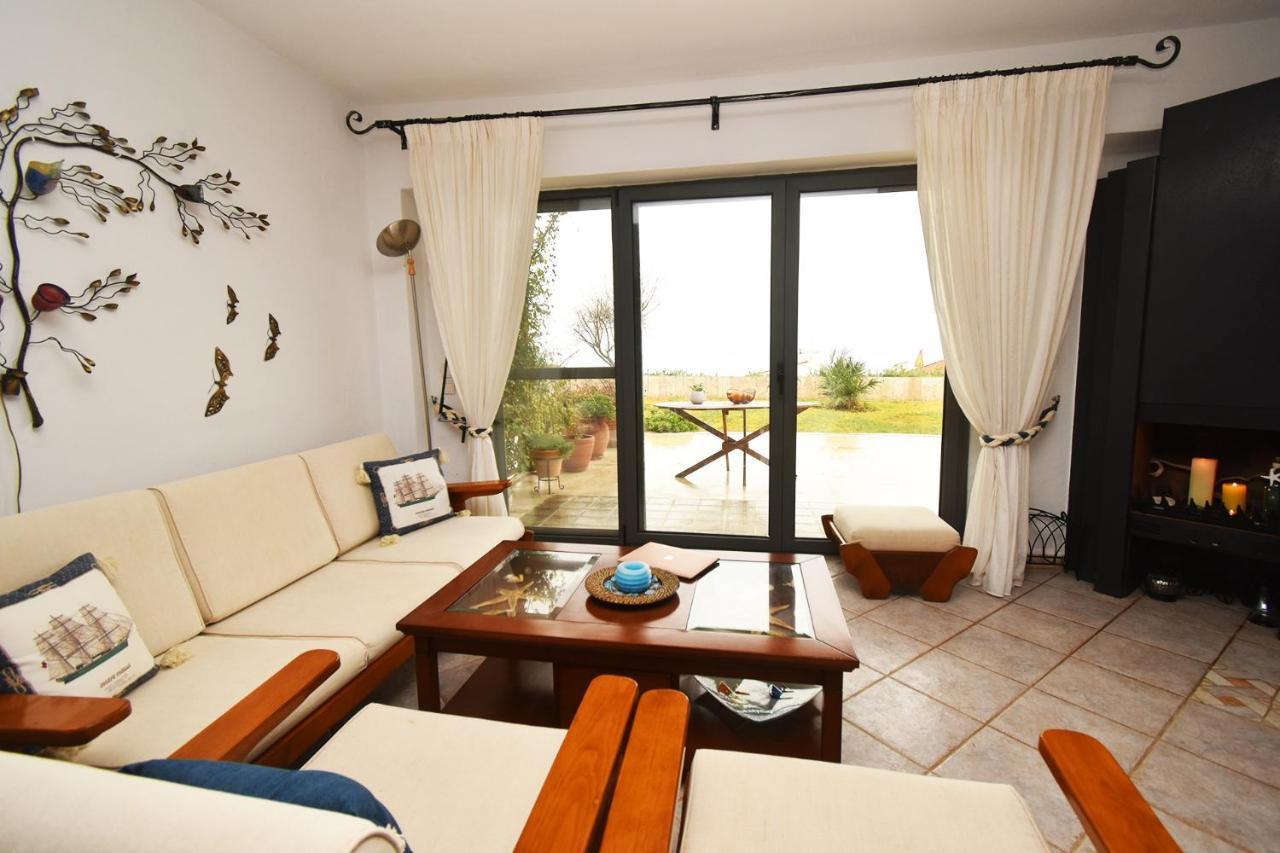 Olia Sea View Shared Pool Villa, Néa Fókaia Exterior foto
