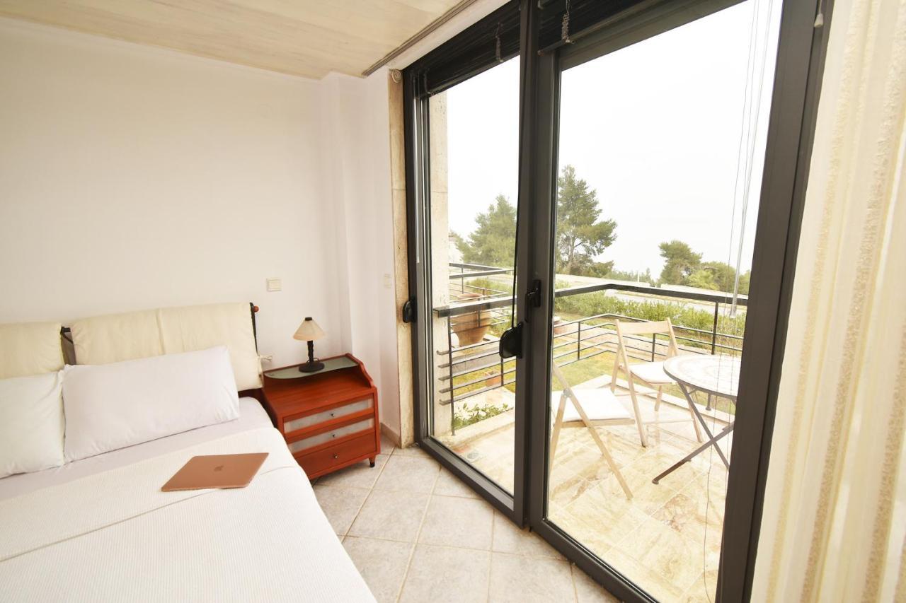 Olia Sea View Shared Pool Villa, Néa Fókaia Exterior foto